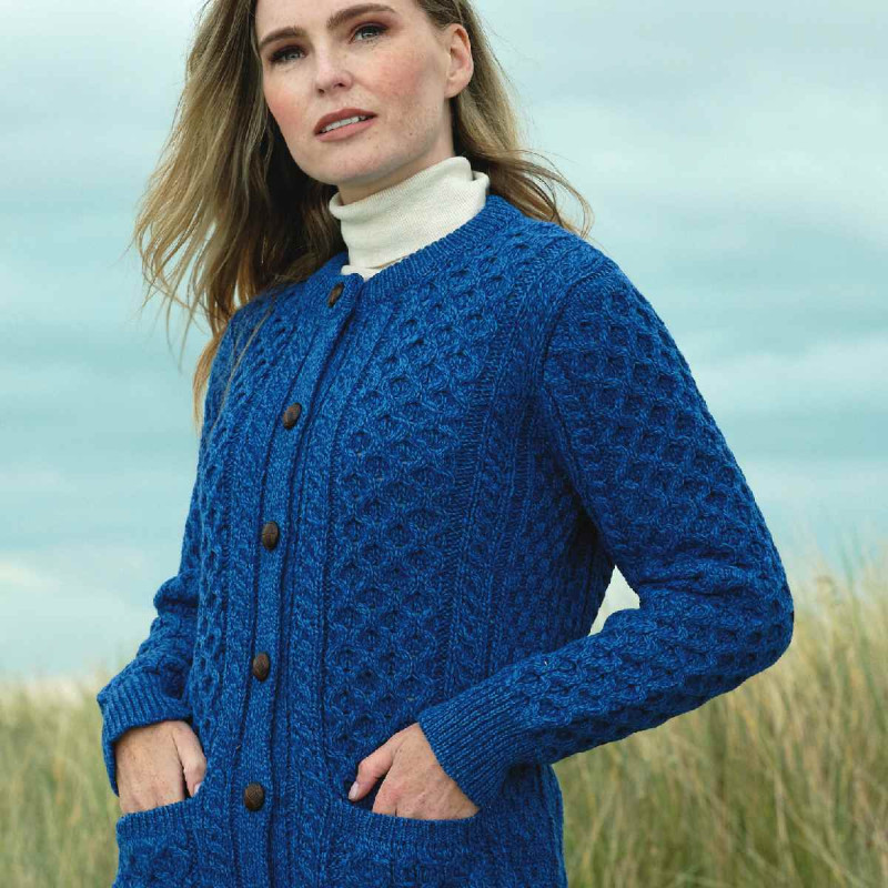 cardigan-bleu-764xys.jpg