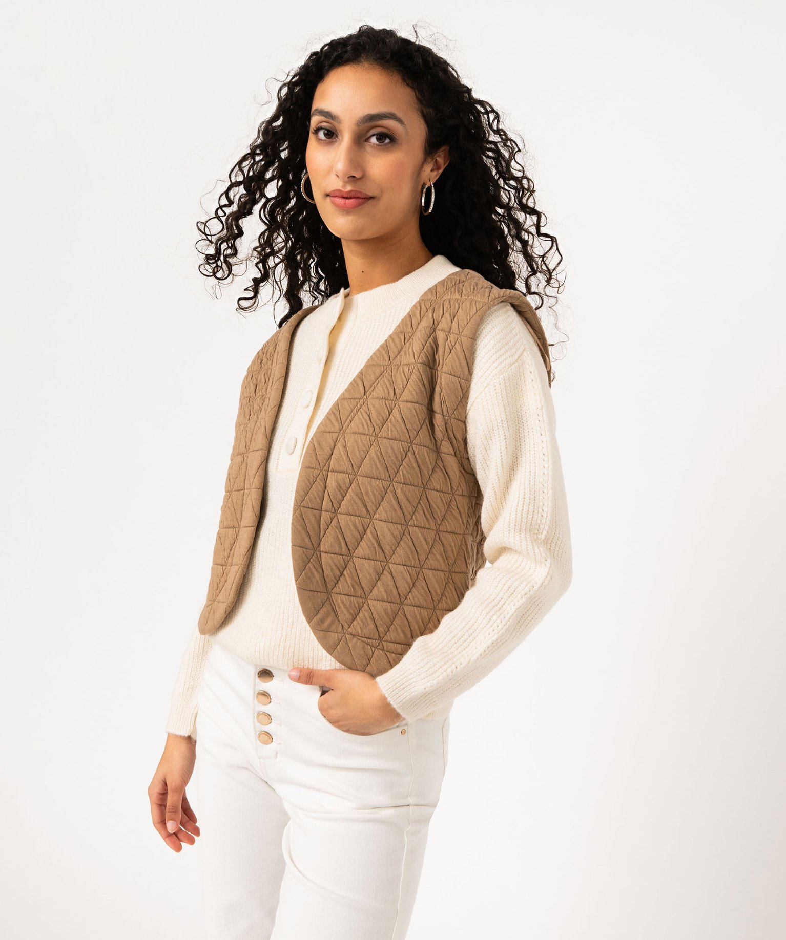 cardigan-sans-manche-femme-444doq.jpg