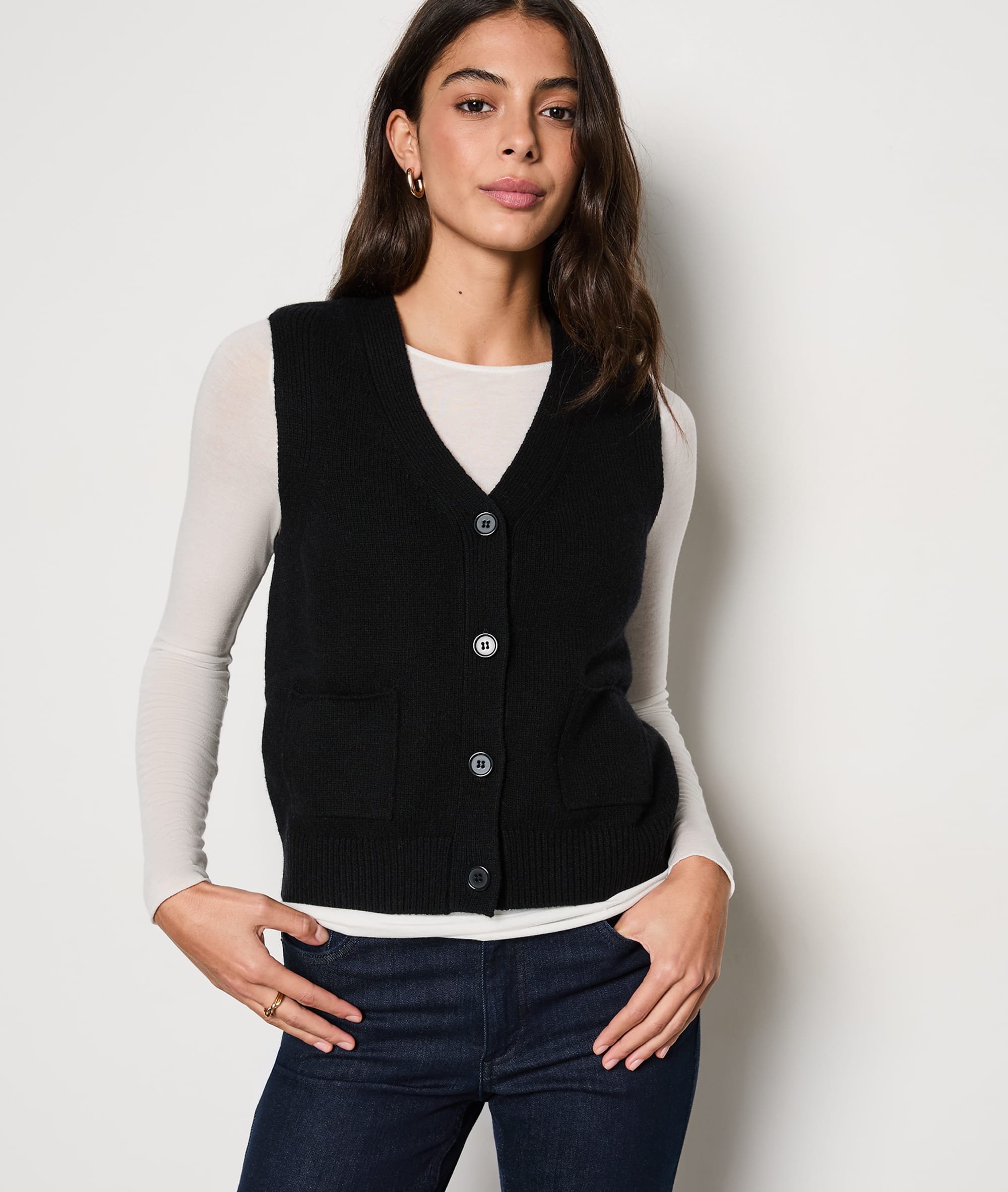 cardigan-sans-manche-femme-489rqv.jpg